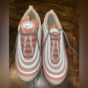 Women size 10 Nike Airmax pink and grey